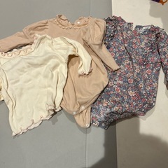 ①70サイズ　長袖　ロンパースの画像