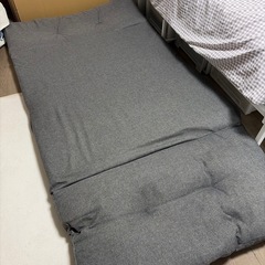 ソファーベッド
の画像