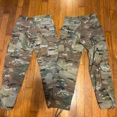 米軍放出品　メンズ迷彩パンツ　サイズS〜Mの画像