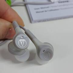 【未使用に近い】audio-technica ATH-CK330NC 有線イヤホン/ベージュの画像