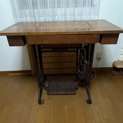 受け渡し予定者決まりました。ミシンの画像