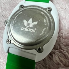 美品　稼働品　adidas 腕時計の画像