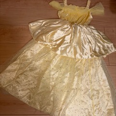 ディズニー　ベルドレス130cmの画像