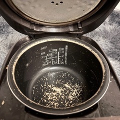 炊飯器の画像
