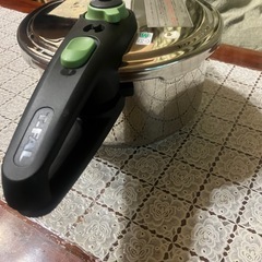 ティファール T-fal 圧力鍋の画像