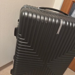 サムソナイトスーツケース インターセクトスピナー ブラックの画像