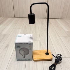 IKEA ライト　テーブルランプ　ライト付きの画像