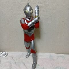 ウルトラマン＆帰ってきたウルトラマンソフビ＆ウルトラマンジグソーパズル完成品セットの画像