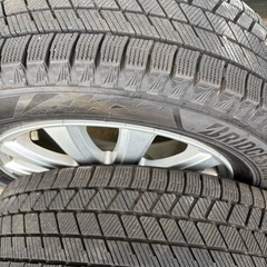 スタッドレスタイヤの画像