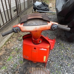 部品取り用。ヤマハ・サリアン50cc 2ストロークスクーター、部品取り用です。の画像