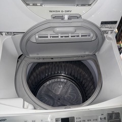 SHARP製の洗濯・乾燥機能付き縦型洗濯機の画像