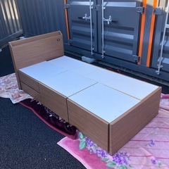 早い者勝ち　引き出し付き　シングルベッド　マットレス汚れ有りますの画像
