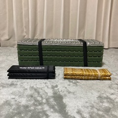 《ポータブルマット&折りたたみ携帯クッション×2枚》セットの画像