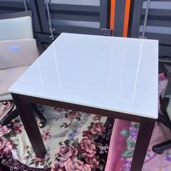 早い者勝ち　ニトリ　ダイニングテーブルイスセットの画像