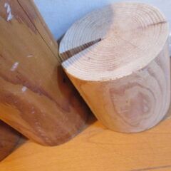 ★無料★丸太　４本　長さ色々　薪・DIYにの画像