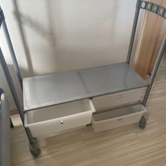 ハンガーラックの画像