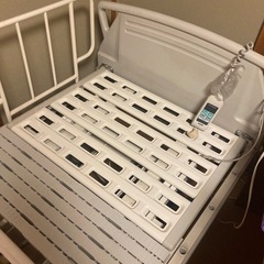美品　パラマウント　介護用電動リクライニングベットの画像