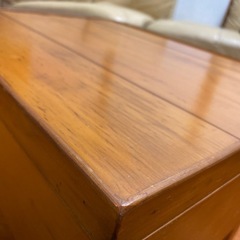 木製のミニ
サイドテーブルの画像