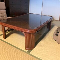 長方形籐製こやぐらたつ、天板ガラス付き＋布団とセットの画像