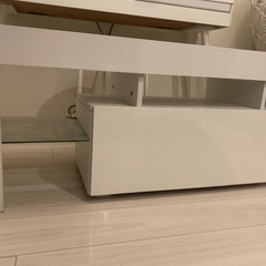 テレビ台 幅130cm 鏡面仕上げ LEDライト付の画像