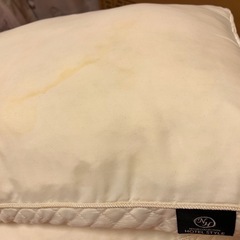 無料　「１２月２５日まで」ニトリ　まくら2点の画像