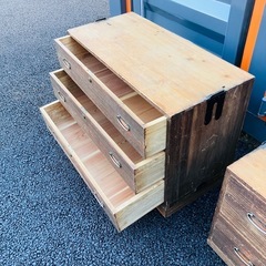 早い者勝ち　古いタンス2ケセットの画像