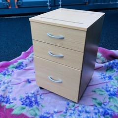 早い者勝ち　無人受け渡し無料　ワゴンの画像