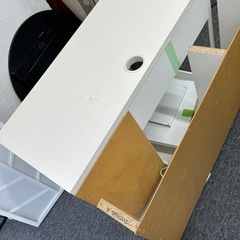 【無料】YAMAZENトースター　IKEA勉強机　ゴルフクラブ　ゴルフボール　おもちゃ　座椅子の画像