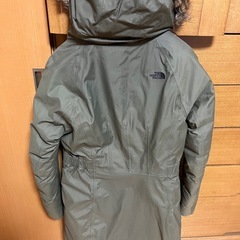 ノースフェイスダウンジャケットの画像