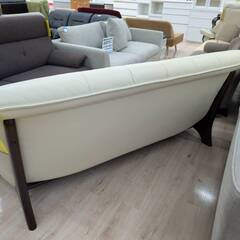 ジモティー割引🏷️【ジャングルジャングル 岸和田和泉インター店】3人ソファ  和泉市 堺市 岸和田市 泉大津市 高石市 泉北郡熊取町の画像