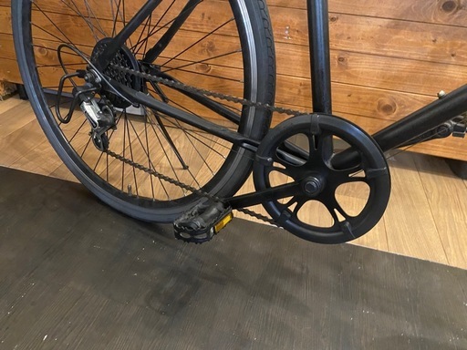 年末セール！防犯登録無料！【クロスバイク】ブラック6速 (猫の手堂