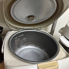 炊飯器の画像