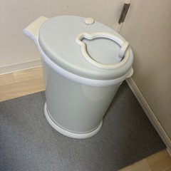 ubbi ウッビー おむつ ペール ペット ゴミ箱 ごみ箱 ペットシーツ 猫砂 紙おむつ 犬 猫 犬用品 猫用品 トイレ ダストボックス ベビー 赤ちゃん 介護 生ごみ 日用品の画像