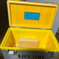 クーラーボックスの画像