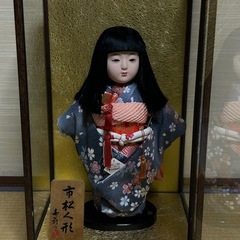 昭和レトロ　　　　　　ガラスケース入り和人形の画像