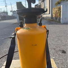 フルプラ プレッシャー式　手動式 噴霧器 蓄圧式 4L No7450 プレッシャー式 噴霧機 散布機 散水機 除草剤 消毒剤 殺虫剤 ガーデニングの画像