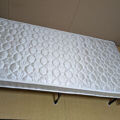 マットレス＆ベッドフレームの画像