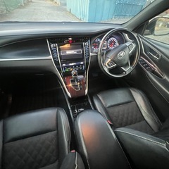 人気車トヨタハリアー長い車検の画像