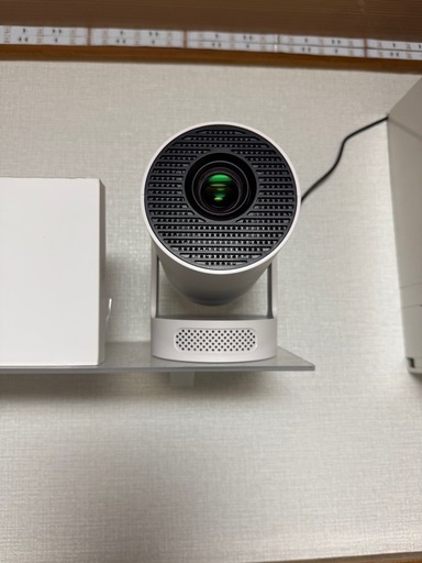 プロジェクター＋スクリーン セット 美品 リモコン付き