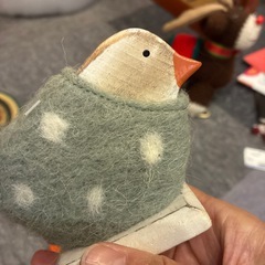 可愛い木製の小鳥置物の画像
