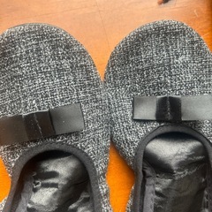 リボン付きツイードスリッパ 黒の画像