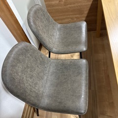 ダイニングテーブル、椅子４脚の画像