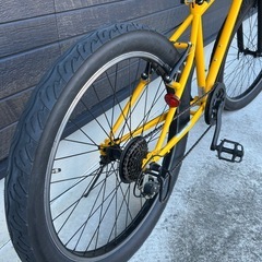 ハマー　26✖️3.0極太タイヤ　マウンテンバイク、イエロー、美品、シマノ6段変速の画像