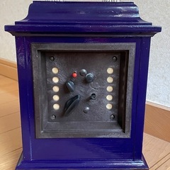 クラシック木製時計 昭和レトロ　ヴィンテージ　稼働品　日常使いOK 美品　藍色の画像