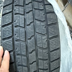 スタットレスタイヤ195/65/15の画像