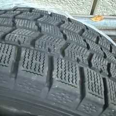 スタットレスタイヤ195/65/15の画像