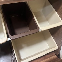 おもちゃ＆絵本棚の画像