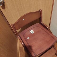 ❇️無料❇️学習机の椅子の画像