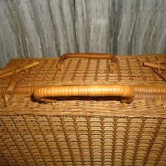 籠のピクニックバスケット　インテリアにもの画像