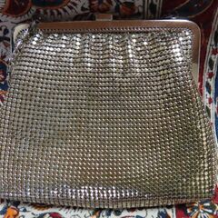ハンドバッグ　メタルメッシュ　パーティバッグ　成人式の画像